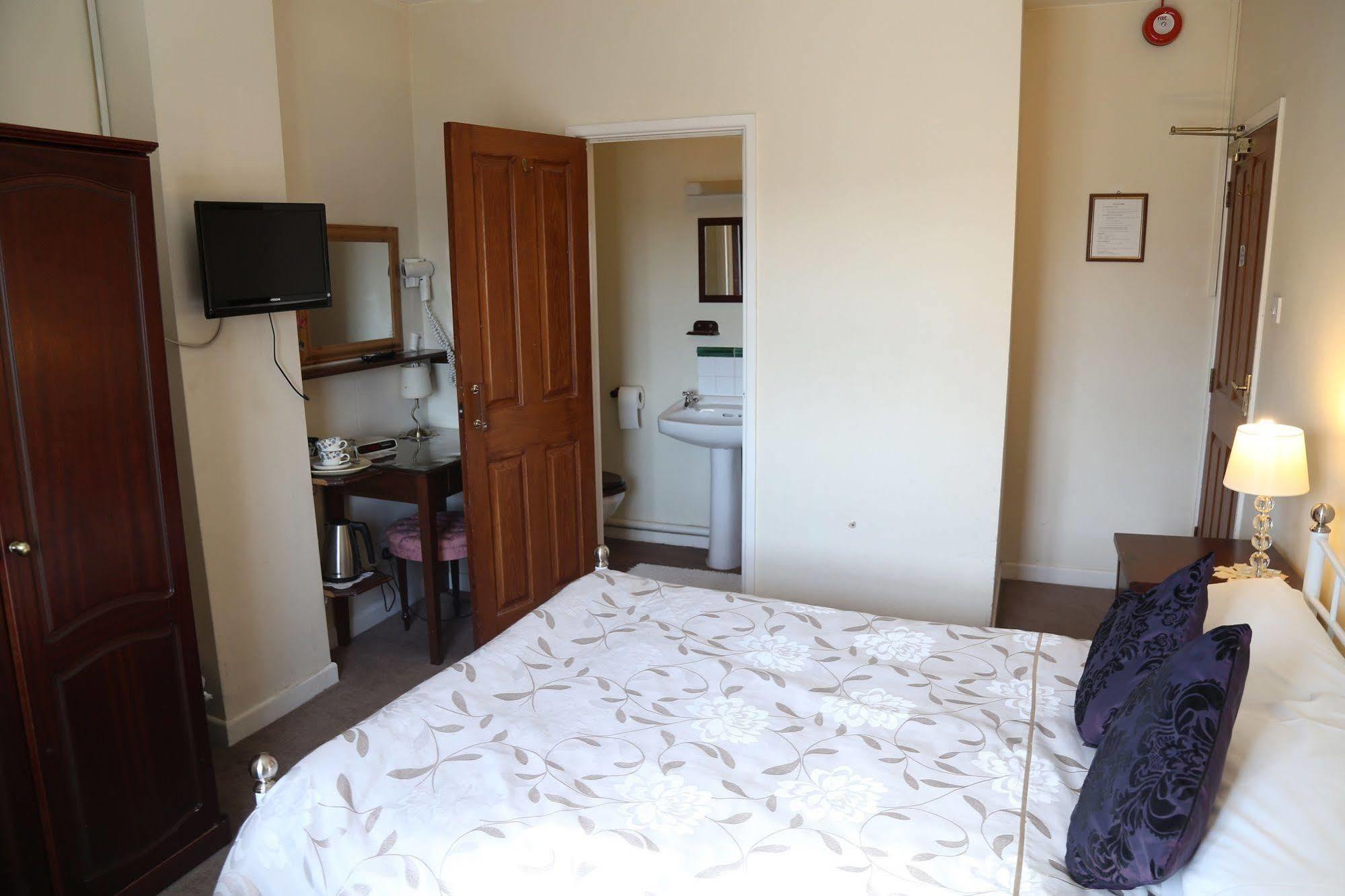 All Seasons Guest house